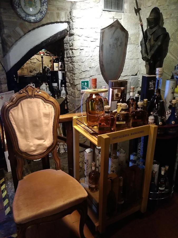 Locanda Cantina Di Bacco サンマリノ エクステリア 写真